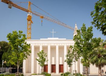 Slobodna Dalmacija – Kad mislimo da smo vidjeli sve: pogledajte gdje je turistkinja urinirala, prijateljice joj čuvale ‘stražu’