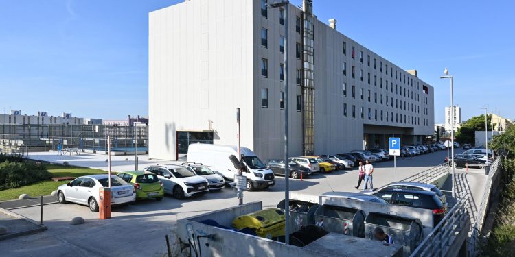 Slobodna Dalmacija – Pristigao rekordan broj prijava za smještaj u splitskim studentskim domovima! Bez kreveta čak 1400 studenata