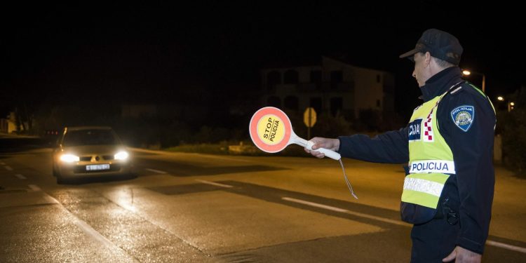 Zbog nekih ‘junaka’ na cesti, policija je bila prisiljena privremeno oduzeti tri vozila, evo što su vozači zgriješili