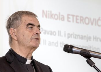 Slobodna Dalmacija – Nadbiskup Eterović slavi 25 godina biskupskog ređenja u svojoj rodnoj župi. Otkrit će i tajne diplomacije Svete stolice