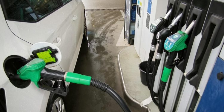 Od sutra ponovno rastu cijene goriva: benzin poskupljuje za 11 centi, dizel za osam…