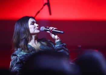 Slobodna Dalmacija – Koncertni spektakl na ljetnoj pozornici: u Makarsku stižu Tommy Emmanuel, ‘Prljavci’ i Severina, evo kada nastupaju