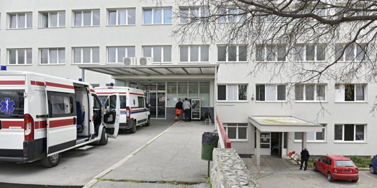 Slobodna Dalmacija – Splitska bolnica poslala važnu obavijest pacijentima koji uskoro imaju imaju preglede: ‘Ovo morate ponijeti sa sobom!’