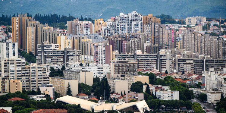 Slobodna Dalmacija – Najpoznatiji splitski vulkanizer u novom projektu: dok mu zlatni kvadrati na Pjaci miruju, u top-kvartu ulaže milijune