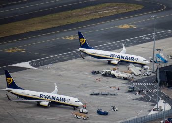 Slobodna Dalmacija – Milijunaškoj kompaniji Ryanair sudilo se u Splitu zbog švercanja migranata avionima u Hrvatsku!? Epilog je još bizarniji