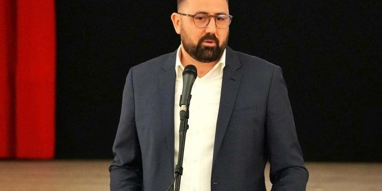 HDZ Ploča proziva odgovorne: Kad se sve zbroji, račun za vodu će biti 485 posto skuplji? Nedopustivo!