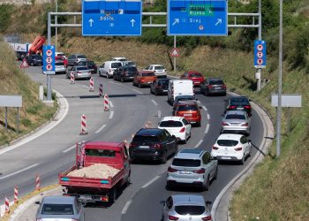 Slobodna Dalmacija – Vozači, pripremite se na prometni kaos u Splitu i okolici usred dana: ključna cesta zatvara se od 12 do 13 sati!