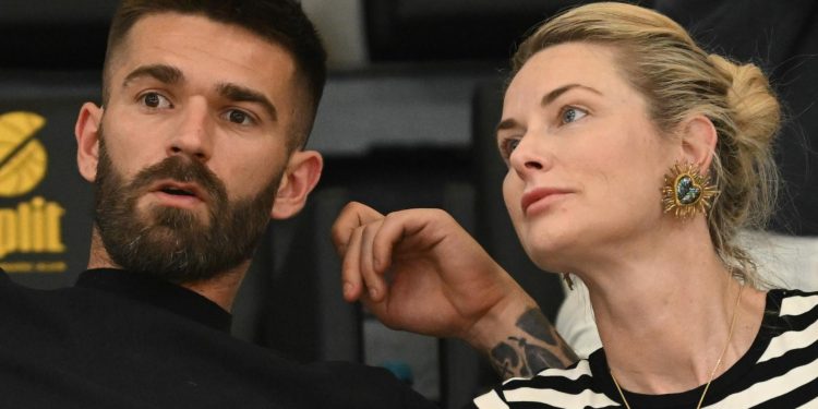 Slobodna Dalmacija – Iris Livaja s dobrim razlogom puca od ponosa, ali ovoga puta ne zbog svoga Marka: ‘Naše zlato…’