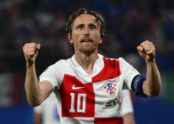 Modrić se ‘ukazao’ u Wimbledonu, slavni tenisač koji je navijač Reala i njegov veliki fan smjestio ga u kraljevsku ložu