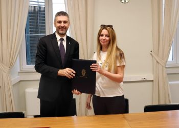 Gradit će se Centar za starije osobe Dubrovnik, potpisani prvi ugovori za mjeru 30×30, nova knjižnica u TUP-u, zaštitari na Pilama, poziv poduzetnicama