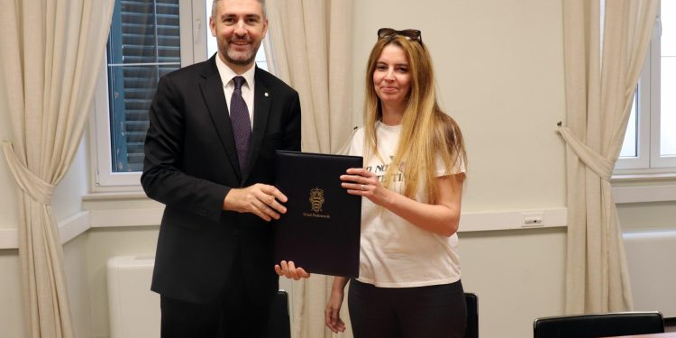 Gradit će se Centar za starije osobe Dubrovnik, potpisani prvi ugovori za mjeru 30×30, nova knjižnica u TUP-u, zaštitari na Pilama, poziv poduzetnicama