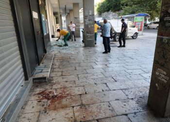 Slobodna Dalmacija – Kaos ispred Centrala bio je početak: noćas se na Voćnom trgu potuklo čak 18 mladih stranaca!? Doznajemo detalje sukoba