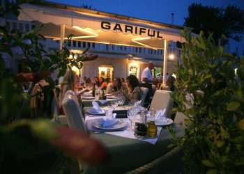 Slobodna Dalmacija – Večeras skup hvarskih ugostitelja nakon napada na kolege iz ‘Garifula’: ‘Dajmo im podršku jer ne znamo tko je sljedeći’