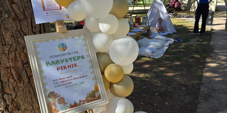 U parku Vruljica održano prvo natjecanje u puzanju beba Babysteps! Sudjelovalo čak 40 beba, imamo i ime najbrže puzačice koja je pomela konkurenciju
