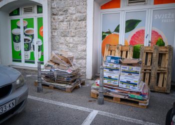 Nakon našeg teksta o otpadu na javnoj površini ispričali se iz poznatog trgovačkog lanca
