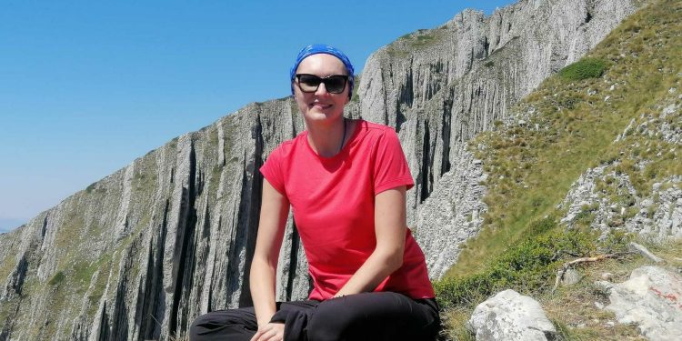 Slobodna Dalmacija – Proveli smo dan s omiljenom imotskom i viškom doktoricom. Nikolina obožava planinarenje i Hajduk, ima poruku za Gattusa