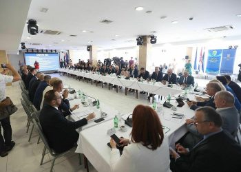 Longin Plenkovića upozorio na nedostatak liječničkog kadra u županiji: Iz Zavoda za hitnu medicinu u tri mjeseca otišlo osam djelatnika