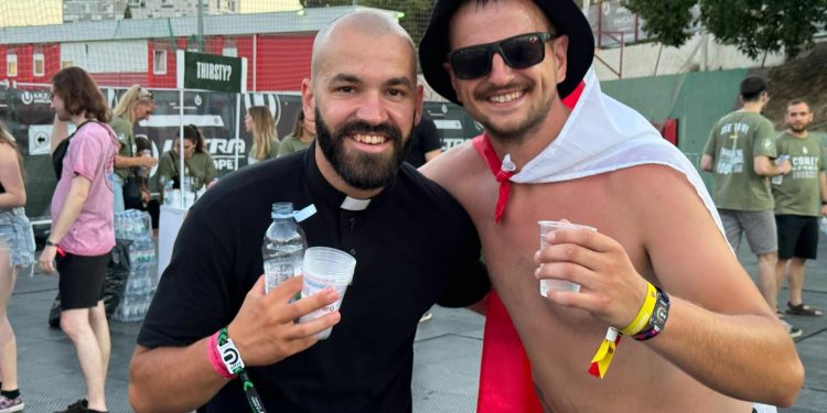 Slobodna Dalmacija – Na Ultru stigli i nekima neočekivani gosti