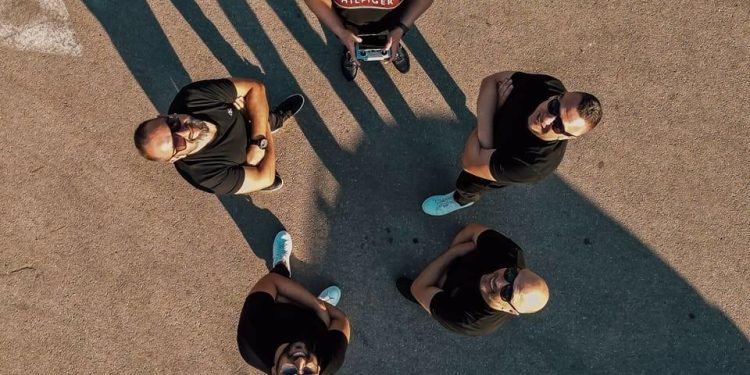 Rockatansky Band poziva da se pridružite svirci na Narodnom trgu i uživate u domaćim i stranim bezvremenskim hitovima