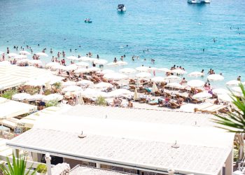 Slobodna Dalmacija – Uzalud ste danas tražili osvježenje na plaži; more u Splitu bilo je teška ‘lušija’, a evo gdje je oboren hrvatski rekord