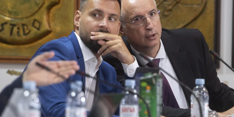 Slobodna Dalmacija – Puljak i Ivošević otkrili svoja primanja, komentirali Plenkovićevo povećanje plaća: ‘Više sam imao na fakultetu, ali…‘