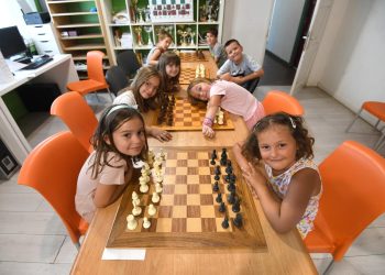 Ika Ninčević i Antea Petričić državne su prvakinje u šahu! Dolaze iz zadarskog Caspera, evo u čemu je tajna njihovog uspjeha u radu s djecom