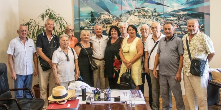 Prvaci Hrvatske pentaque lige kod gradonačelnika. Burić obećao podržati njihov nastup u Francuskoj na CEP Kupu europskih prvaka