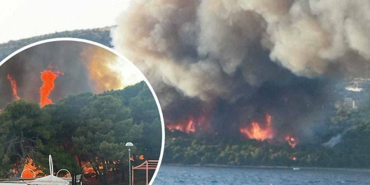 Slobodna Dalmacija – Najnovije vijesti o velikom požaru kod Trogira, javio se glavni vatrogasni zapovjednik: ‘Još uvijek nije lokaliziran…’
