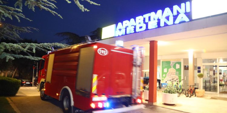 Slobodna Dalmacija – Javili se iz Apartmana Medena, sumnjaju u podmetanje požara: ‘Došao je do ruba kompleksa, u zadnji čas je obranjen…’