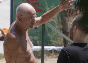 Slobodna Dalmacija – Bili smo na mjestu gdje su lokalci napali skupinu gay turista iz Velike Britanije: ‘Ma kakvi su to mozgovi? Zgrožen sam’