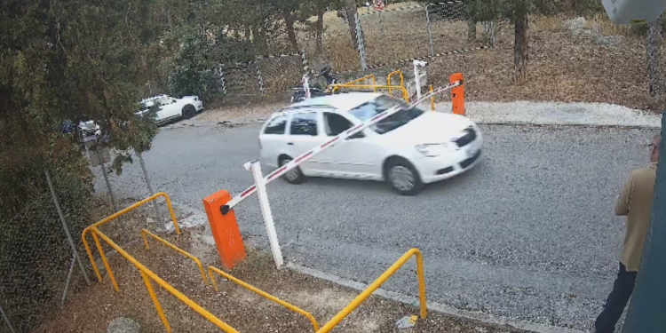 Slobodna Dalmacija – Pogledajte što je ovaj vozač u Splitu napravio kad mu nije dozvoljen ulaz na Marjan! Policija ga je brzo pronašla…