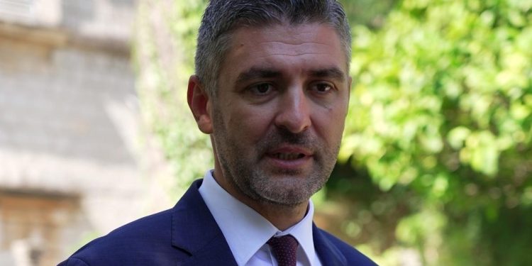 Slobodna Dalmacija – Franković o snimci na kojoj govori ‘Za dom spremni’: ‘Nemam se čega sramiti. Taj pozdrav dijelimo na dva razdoblja…’