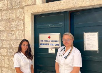 Dr. Lucija Janjalija: ‘Nema nam Australaca, ali ima ježeva. Turistima šijemo glave, uši su kritična točka…’