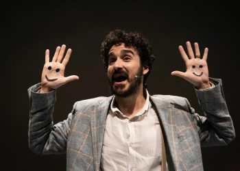 Evo kako je bilo na premijeri predstave “Kamo idemo, tata?” koja je autorski projekt Vinka Radovčića