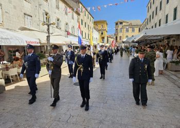 Slobodna Dalmacija – U Sinju održano jubilarno 10. regionalno hodočašće Gospi Sinjskoj: misno slavlje uveličala klapa Sveti Juraj