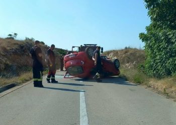 Prometna nesreća kod Novigrada: auto se okrenuo na krov, četiri osobe hitno prevezene u zadarsku bolnicu!