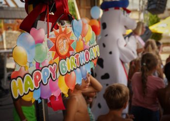 Slobodna Dalmacija – Proslavite 8. rođendan Dalmalanda: tematsko-zabavni i vodeni park poziva vas na nezaboravnu dvodnevnu feštu!