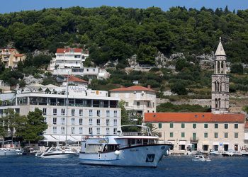 AZTN ocjenjuje koncentraciju Eagle Hillsa i Sunčanog Hvara