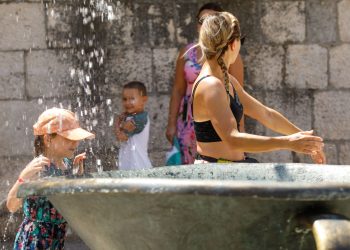 Afrička peć nastavlja pržiti Hrvatsku: Mnogi se probudili okupani znojem, a prijeti grmljavina