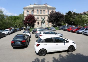 Ako parkirate na ulici trebali biste se držati ovog pravila: Inače možete upasti u probleme