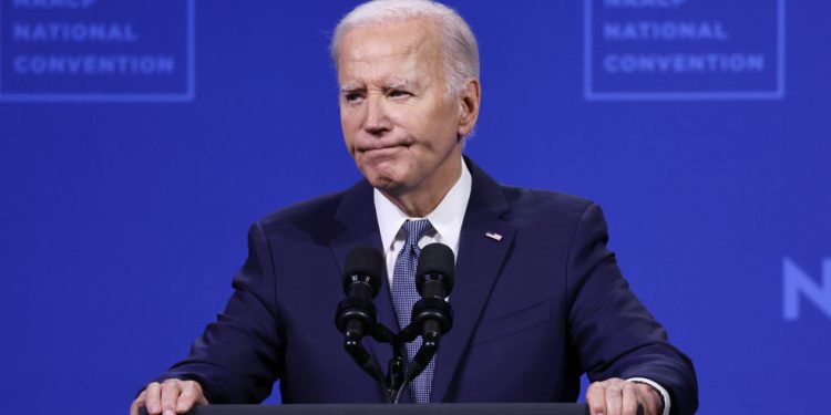 Američki demokrati odgodili proces imenovanja Bidena — RT World News