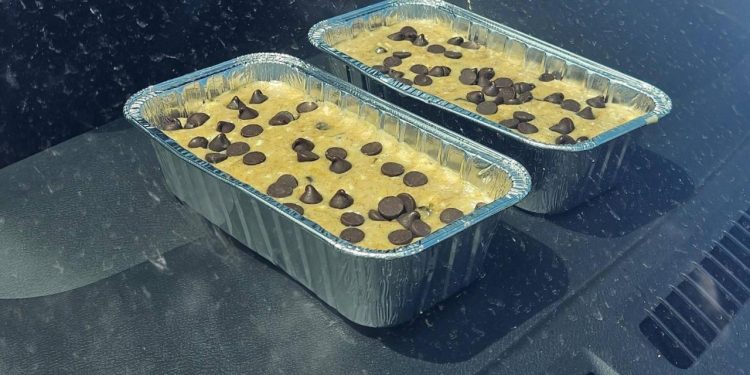 Auto Klub – Auti poput pećnice: Ovo je ludo, na kontrolnoj ploči ispekao ukusni kolač