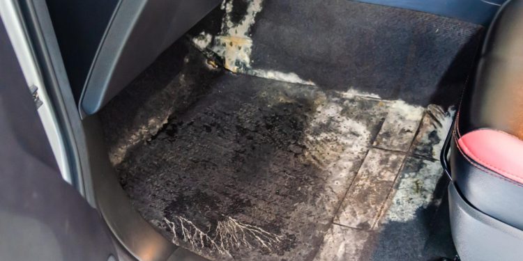 Auto Klub – Auto tepisi: Ne pridajemo im puno pažnje, no zbog ove stvari mogu izazvati velike probleme u vožnji