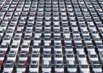 Auto Klub – Divovi od papira? 85 posto kineskih proizvođača auta će biti u velikim problemima