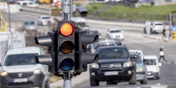Auto Klub – Europski gradovi kao i Zagreb okreću se korištenju ‘inteligentnih semafora’. Kako to funkcionira?