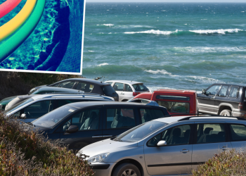 Auto Klub – Jeste li vidjeli pjenaste plovke za kupanje na autima na parkiralištima? Imaju novu sjajnu svrhu