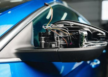 Auto Klub – Lopovi diljem Jadrana ciljaju bočne retrovizore: Iskoristite ovaj ovaj trik i zaštitite se od krađe