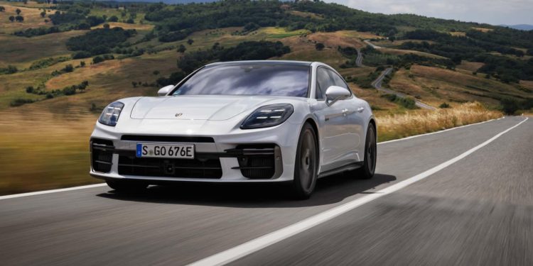 Auto Klub – Otkriveno kakva je to zvijer srušila rekord na Nürburgringu. Ovo je najsnažnija Panamera ikada