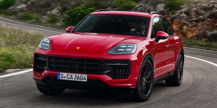Auto Klub – Porsche Cayenne će dobiti električno izdanje, ali i zadržati V8 jer ga kupci žele