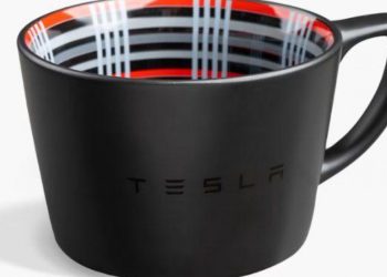 Auto Klub – Radnici kleptomani: Iz njemačke tvornice Tesle je ukradeno 65.000 šalica za kavu